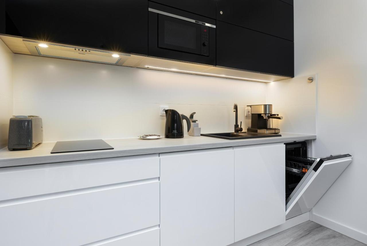 Platinium Apartment By Renters Prestige 레왈 외부 사진